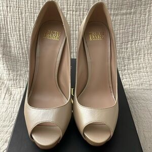 Truth or Dare by Madonna Peep Toe Pumps NEW IN BOX
